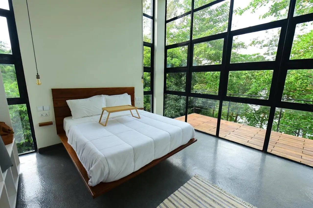 The River Bank, Jinja Villa